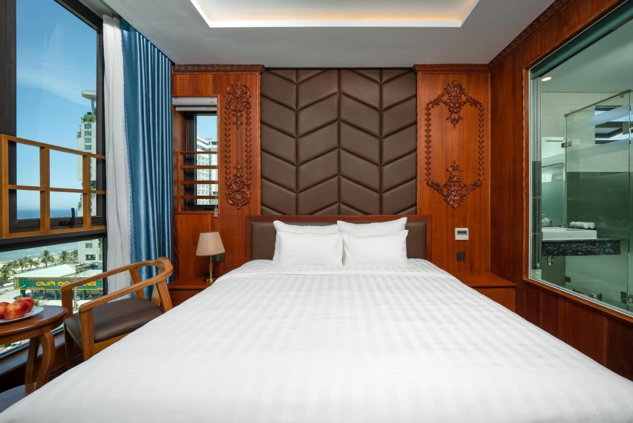 Monalisa Luxury Hotel Da Nang Exterior photo