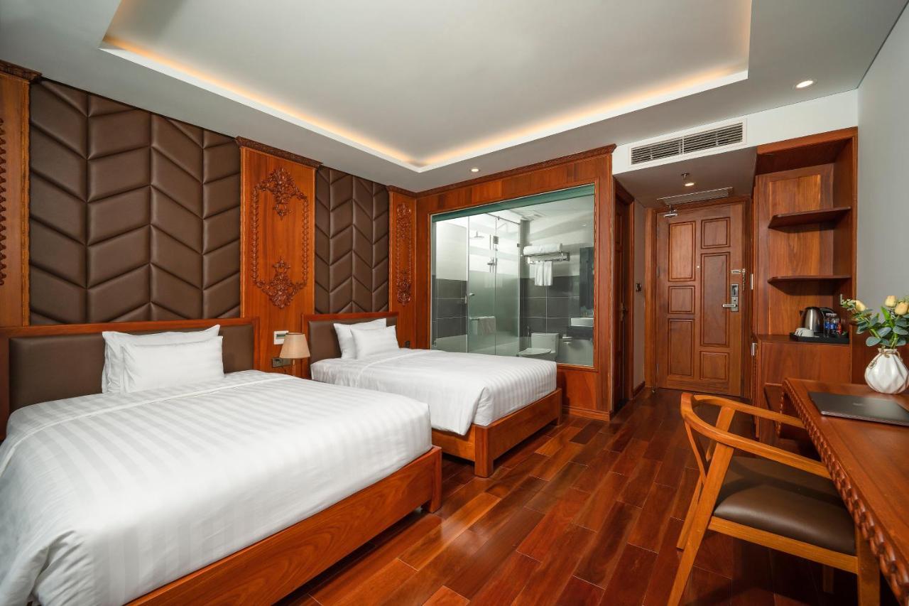 Monalisa Luxury Hotel Da Nang Exterior photo