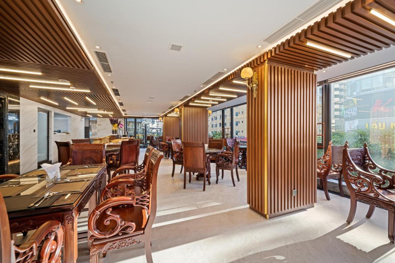 Monalisa Luxury Hotel Da Nang Exterior photo