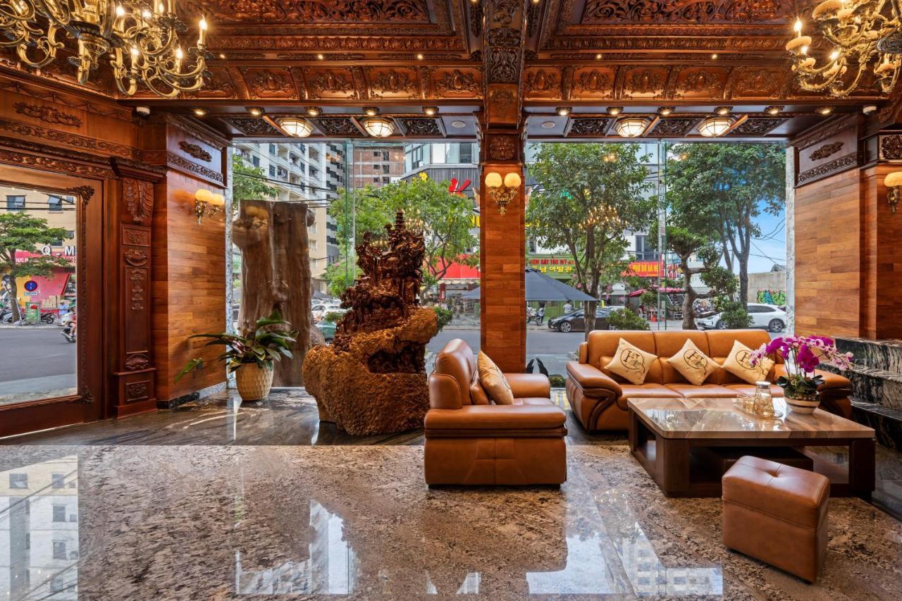 Monalisa Luxury Hotel Da Nang Exterior photo
